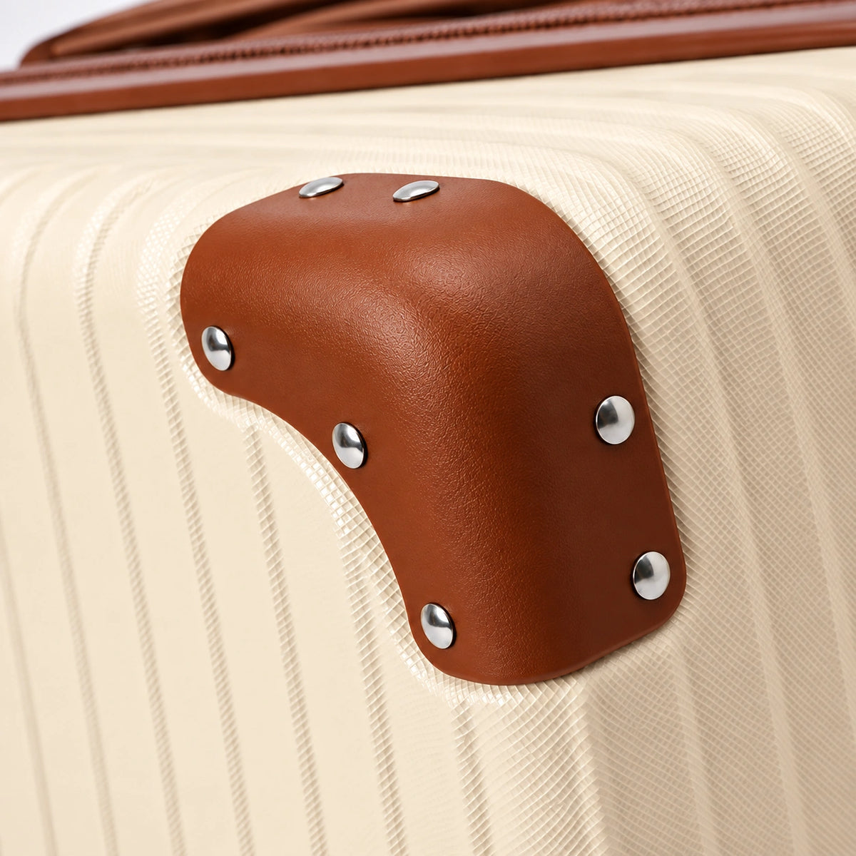 Car trunk kit with soult atelier frisqueira