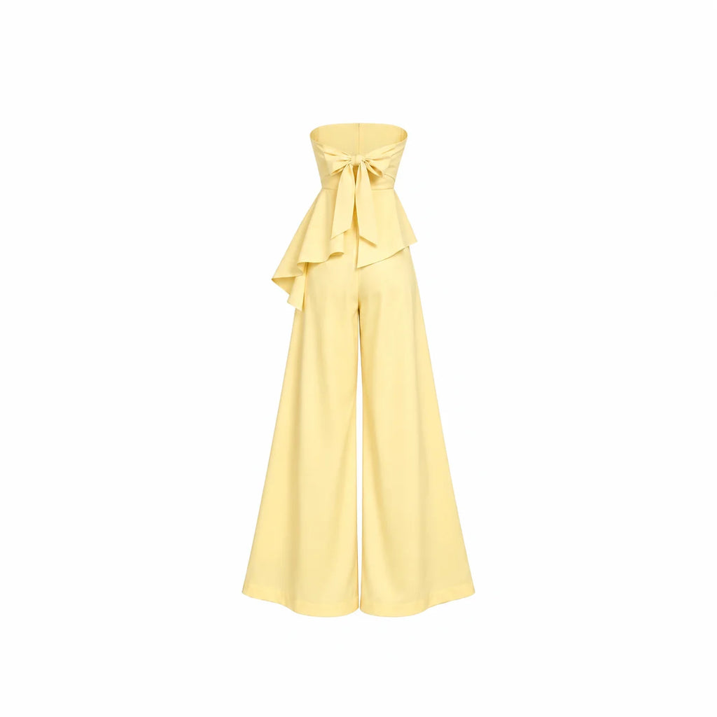 Asymmetrical women's outfit - soult atelier